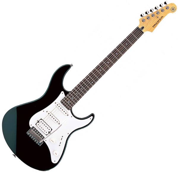 Yamaha Pacifica 112J Black električna gitara 11014