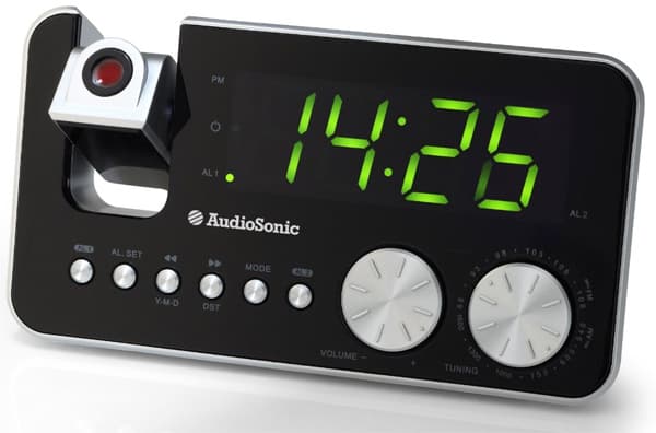 Radio sat sa projektorom Tristar Audiosonic CL-1484