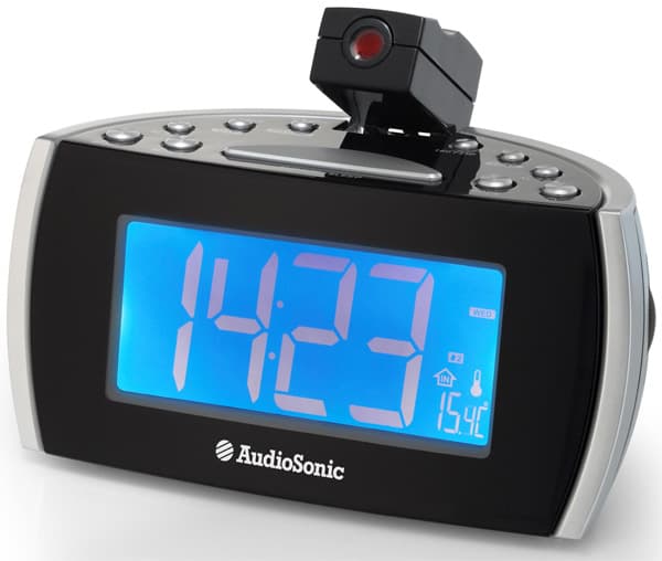 Radio sat sa projektorom Tristar Audiosonic CL-1486