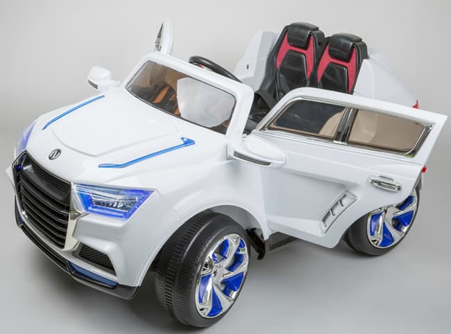 Automobil na akumulator 002