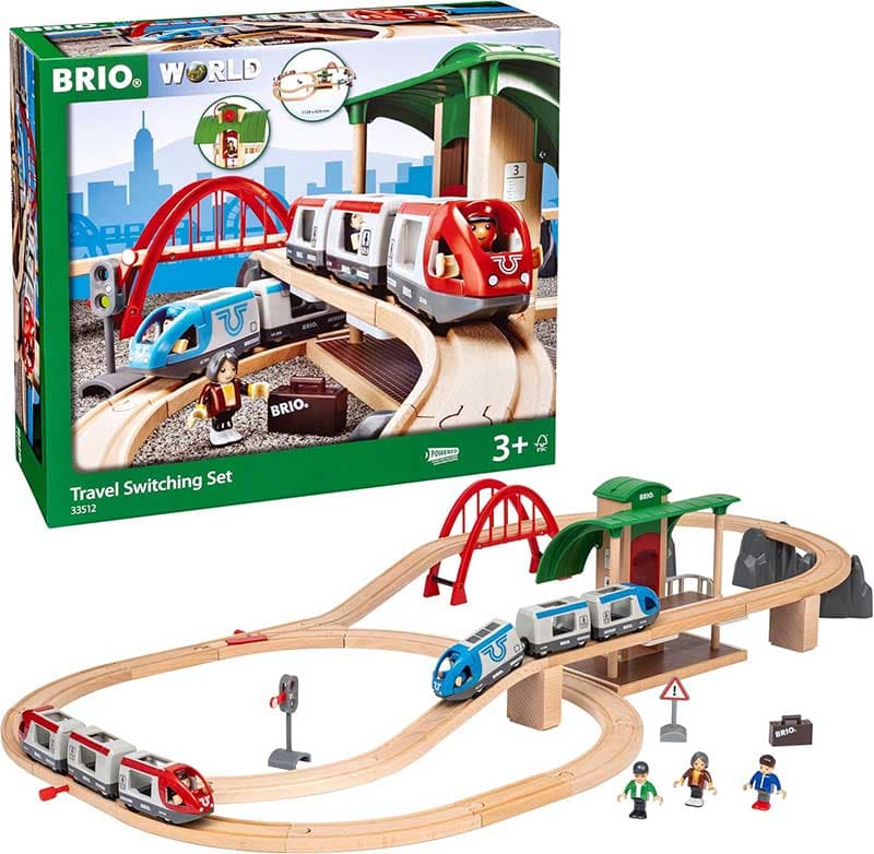 Veliki železnički set sa 2 putnička voza BRIO 33512