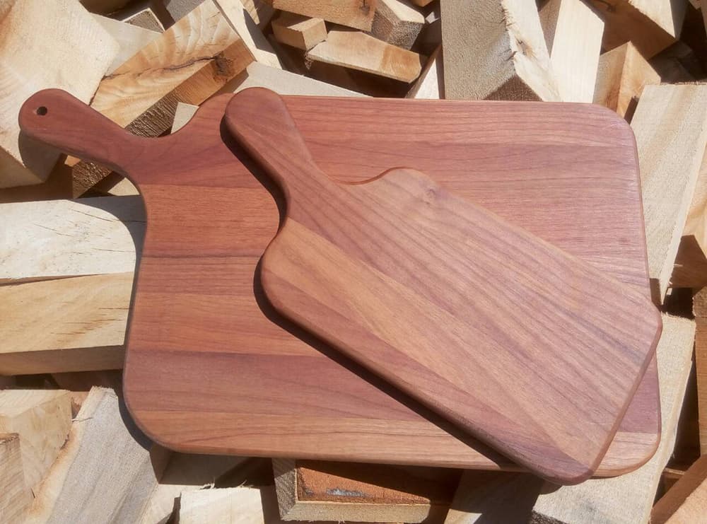 Kuhinjska daska sa ručkom 450 x 250 x 15 mm od drveta trešnje