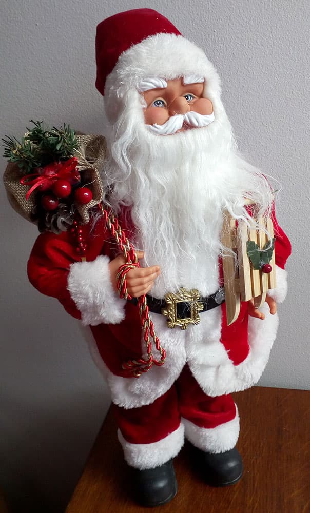 Deda Mraz Sa Sankama 43 cm